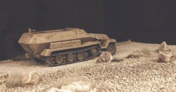 Esci E8359 Sd.Kfz. 251/1 German Hanomag