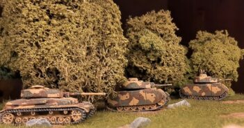 Das kleine Kursk: zwo Panzer III Ausf. L und ein Panzer IV Ausf. H in 15mm