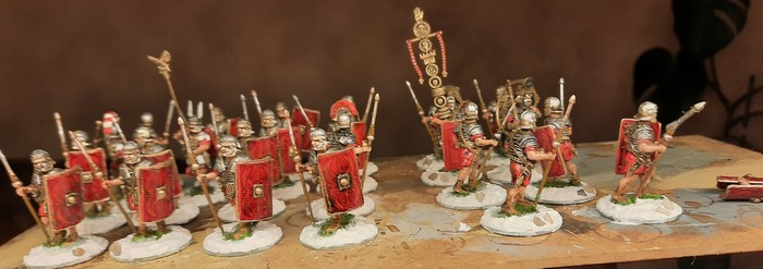 Die "Early Imperial Roman Legionaries Advancing" von Victrix mit neuen Bases.