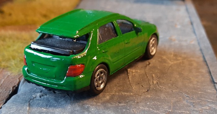 Der grüne, ehemals schwarze Mercedes