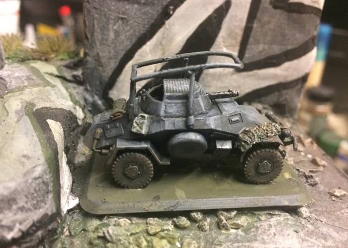 Das Sd.Kfz. 223 Fu im Maßstab 1:100, auf Basis des Zvezda-Bausatzes 6157 Sd.Kfz. 222. (Foto: XENA)