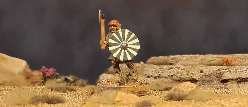 Gestatten, "Harald" mit dem grün-weißen Strahlen-Schild. Mit der Axt ist er kaum aufzuhalten, der SAGA-Anglodäne (Zum Vergrößern bitte Anklicken)