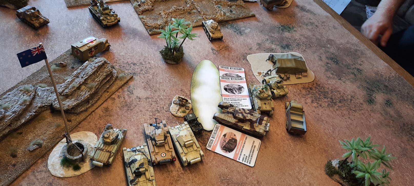 Die 7th British Armoured Division dominiert das Zentrum des Spielfelds.