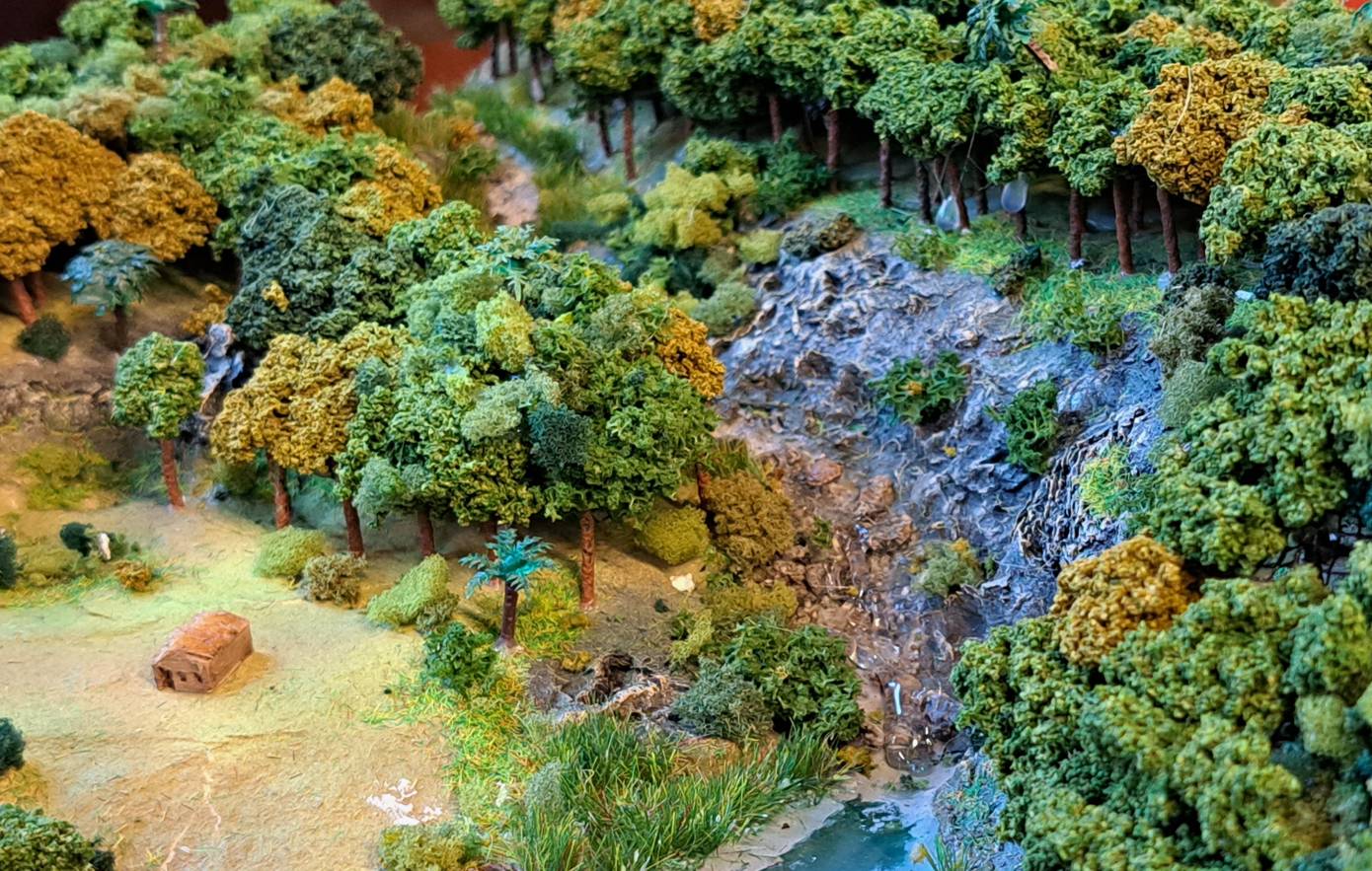 Die Seeschlacht von Grenada, am 6. Juli 1779 der britischen Flotte unter Admiral John Byron gegen die Franzosen. Ein Spieltisch der Tactica 2022 in Hamburg.
