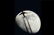 Mooncrossing: ferne Flieger vor der nahen Linse (Foto: Josef)