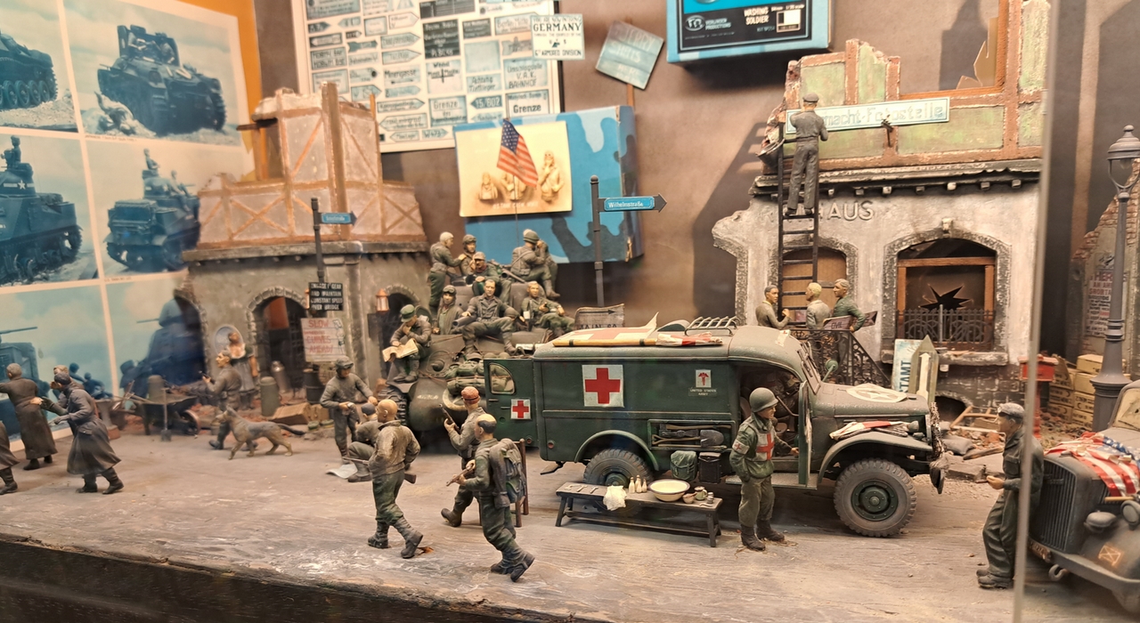 Diorama "WWII: US GIs in der Stadt..."