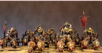 Mantic Games King of War Orc Chariots, Flea Bag Riders und Orc Ax Warriors