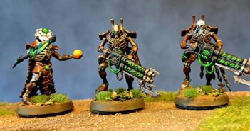 Der Necron Hochlord und seine Warscythe und sein Resurrection Orb
