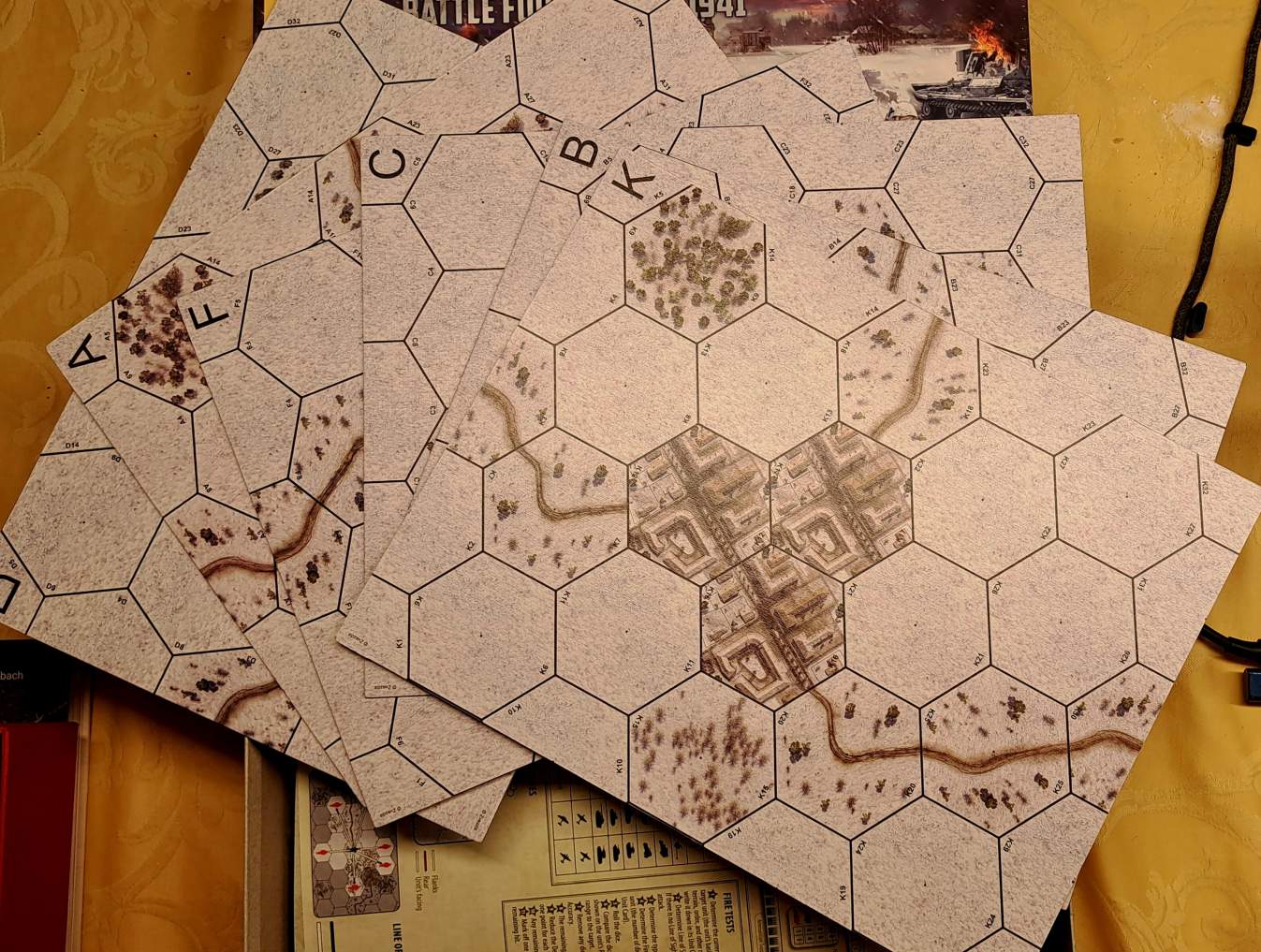 Spielfeld-Karten in der Box Zvezda 6215 World War II "Battle for Moscow"