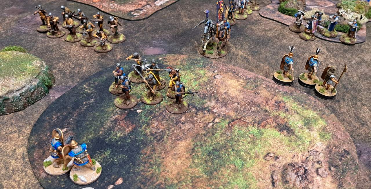 Im Zentrum die leicht angeschlagene burgundische Kriegereinheit und die fast nicht mehr vorhandene römische Kriegereinheit.