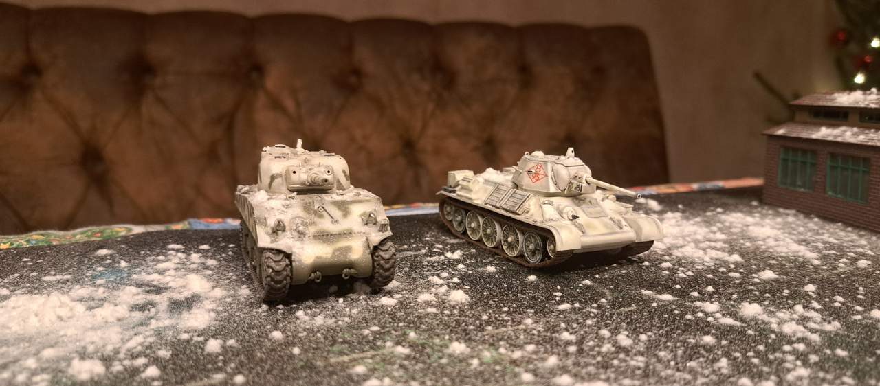 Firefly und Cromwell / Schörmi und T-34