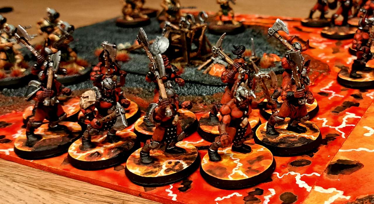 Die Hölle und die Höllenhunde der Chaos-Barbaren.
