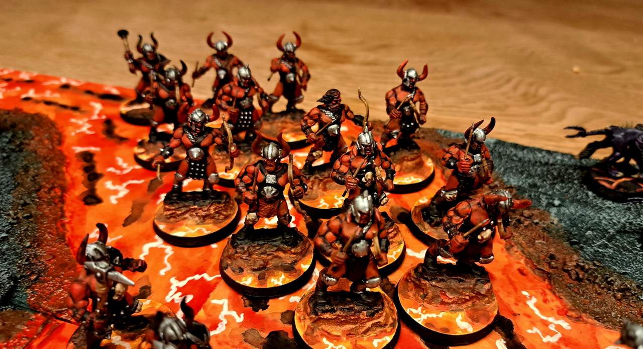 Die Hölle und die Höllenhunde der Chaos-Barbaren.