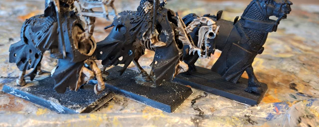 Die Ritter mit unbehandelter Base.